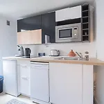 Elegant & Spacious - Steps From Cathedral דירה ריימס