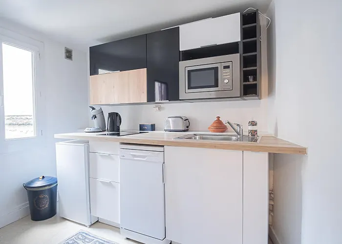 Elegant & Spacious - Steps From Cathedral Lägenhet Reims